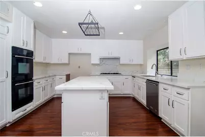24371 Crestview Drive, Newhall, CA 91321 - Photo 31