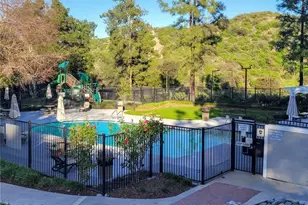 24371 Crestview Dr, Newhall, CA 91321 - Photo 73