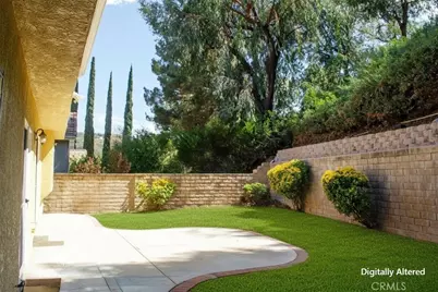 24371 Crestview Drive, Newhall, CA 91321 - Photo 7