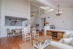 24371 Crestview Dr, Newhall, CA 91321 - Photo 13