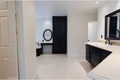24371 Crestview Drive, Newhall, CA 91321 - Photo 41