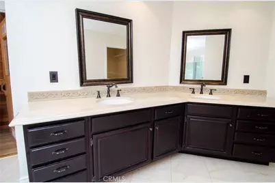 24371 Crestview Drive, Newhall, CA 91321 - Photo 55