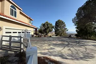 32080 Avenida Donari, Agua Dulce, CA 91390 - Photo 5