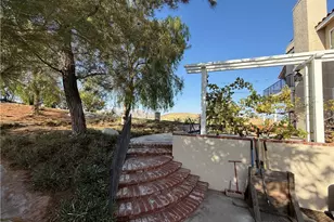 32080 Avenida Donari, Agua Dulce, CA 91390 - Photo 13