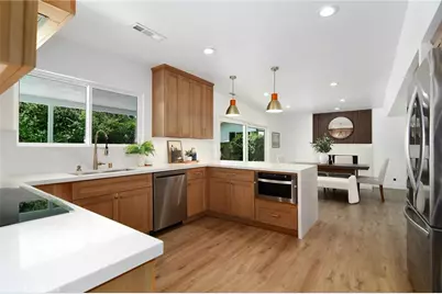 5655 Ramara Avenue, Woodland Hills, CA 91367 - Photo 13