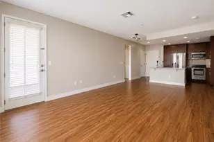 21301 Erwin St, Woodland Hills, CA 91367 - Photo 7