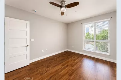 21301 Erwin Street #322, Woodland Hills, CA 91367 - Photo 17
