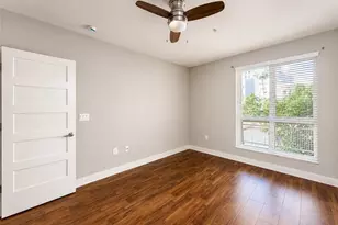 21301 Erwin St, Woodland Hills, CA 91367 - Photo 17