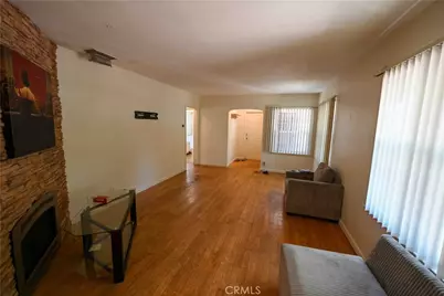20957 Community, Canoga Park, CA 91304 - Photo 7