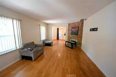 20957 Community, Canoga Park, CA 91304 - Photo 13
