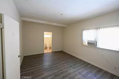 20957 Community, Canoga Park, CA 91304 - Photo 19