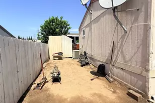 16079 Yarnell, Sylmar, CA 91342 - Photo 27