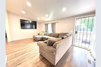 16079 Yarnell #B1, Sylmar, CA 91342 - Photo 5