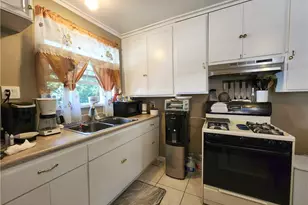 13258 Herron St, Sylmar, CA 91342 - Photo 13