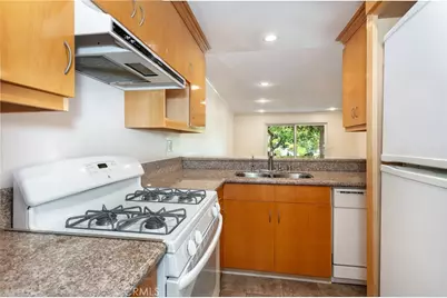 7101 Farralone Avenue #141, Canoga Park, CA 91303 - Photo 11
