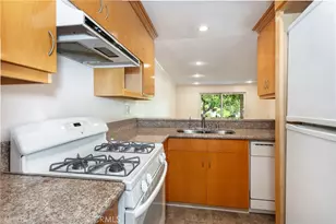 7101 Farralone Ave, Canoga Park, CA 91303 - Photo 11