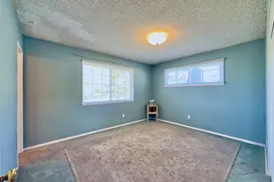 13670 Mindora, Sylmar, CA 91342 - Photo 25