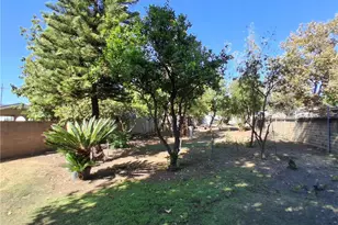 12587 Bradley Ave, Sylmar, CA 91342 - Photo 37