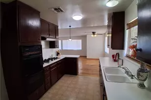 12587 Bradley Ave, Sylmar, CA 91342 - Photo 13