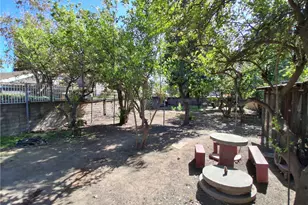12587 Bradley Ave, Sylmar, CA 91342 - Photo 31