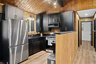 990 Nesthorn, Crestline, CA 92325 - Photo 11
