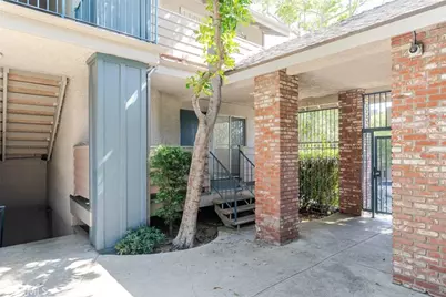 13126 Bromont #1, Sylmar, CA 91342 - Photo 3