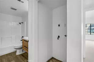 18108 Erik Ct, Canyon Country, CA 91387 - Photo 9
