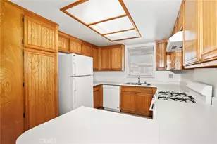 26908 Flo Ln, Canyon Country, CA 91351 - Photo 13