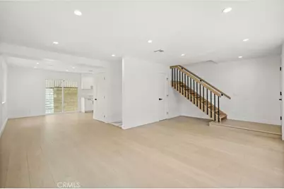 7010 Lennox Avenue, Van Nuys, CA 91405 - Photo 5