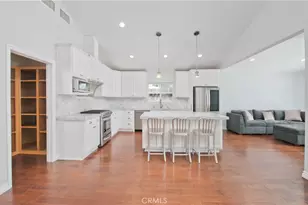 17343 Martha St, Encino, CA 91316 - Photo 3