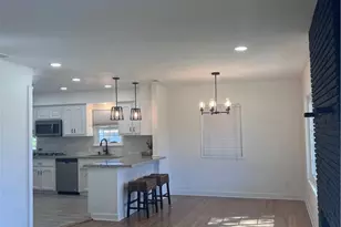 1735 Los Robles Dr, Bakersfield, CA 93306 - Photo 3