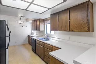 13203 Vanowen St, North Hollywood, CA 91605 - Photo 9