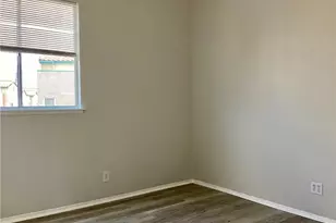 13901 Olive View Ln, Sylmar, CA 91342 - Photo 17
