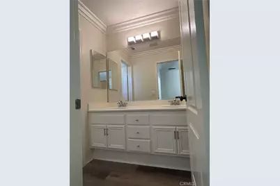 28900 Via Adelena, Valencia, CA 91354 - Photo 11