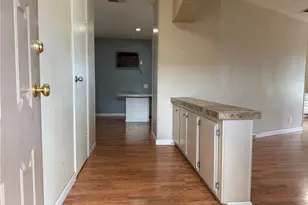 8801 17 Eton, Canoga Park, CA 91304 - Photo 17