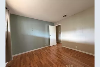 8801 Eton, Canoga Park, CA 91304 - Photo 3