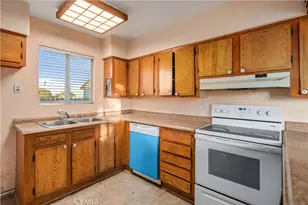 8728 W Ave E12, Lancaster, CA 93536 - Photo 9