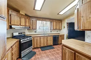 2121 E Ave I Spc 10, Lancaster, CA 93535 - Photo 13