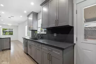 7100 Varna Ave, North Hollywood, CA 91605 - Photo 9