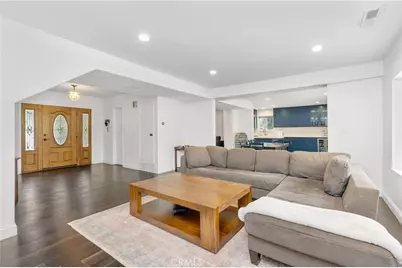 21809 Martinez, Woodland Hills, CA 91364 - Photo 9