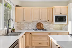 26003 Tennyson Ln, Stevenson Ranch, CA 91381 - Photo 7