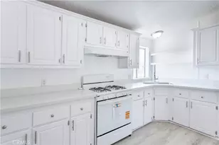4362 Cottonwood Ln, Weldon, CA 93283 - Photo 11
