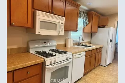8811 Canoga Avenue #303, Canoga Park, CA 91304 - Photo 7