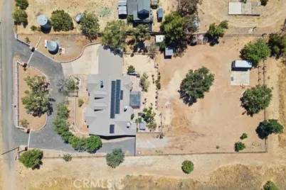 9722 Hierba, Agua Dulce, CA 91390 - Photo 39