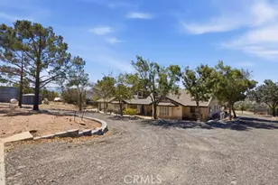 9722 Hierba, Agua Dulce, CA 91390 - Photo 33