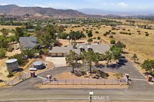 9722 Hierba, Agua Dulce, CA 91390 - Photo 37