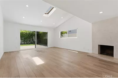 23030 Dolorosa, Woodland Hills, CA 91367 - Photo 5