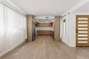23030 Dolorosa, Woodland Hills, CA 91367 - Photo 9
