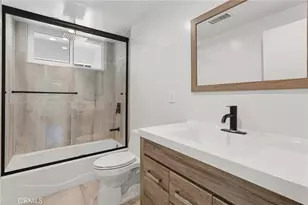23030 Dolorosa, Woodland Hills, CA 91367 - Photo 17