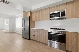 23030 Dolorosa, Woodland Hills, CA 91367 - Photo 13